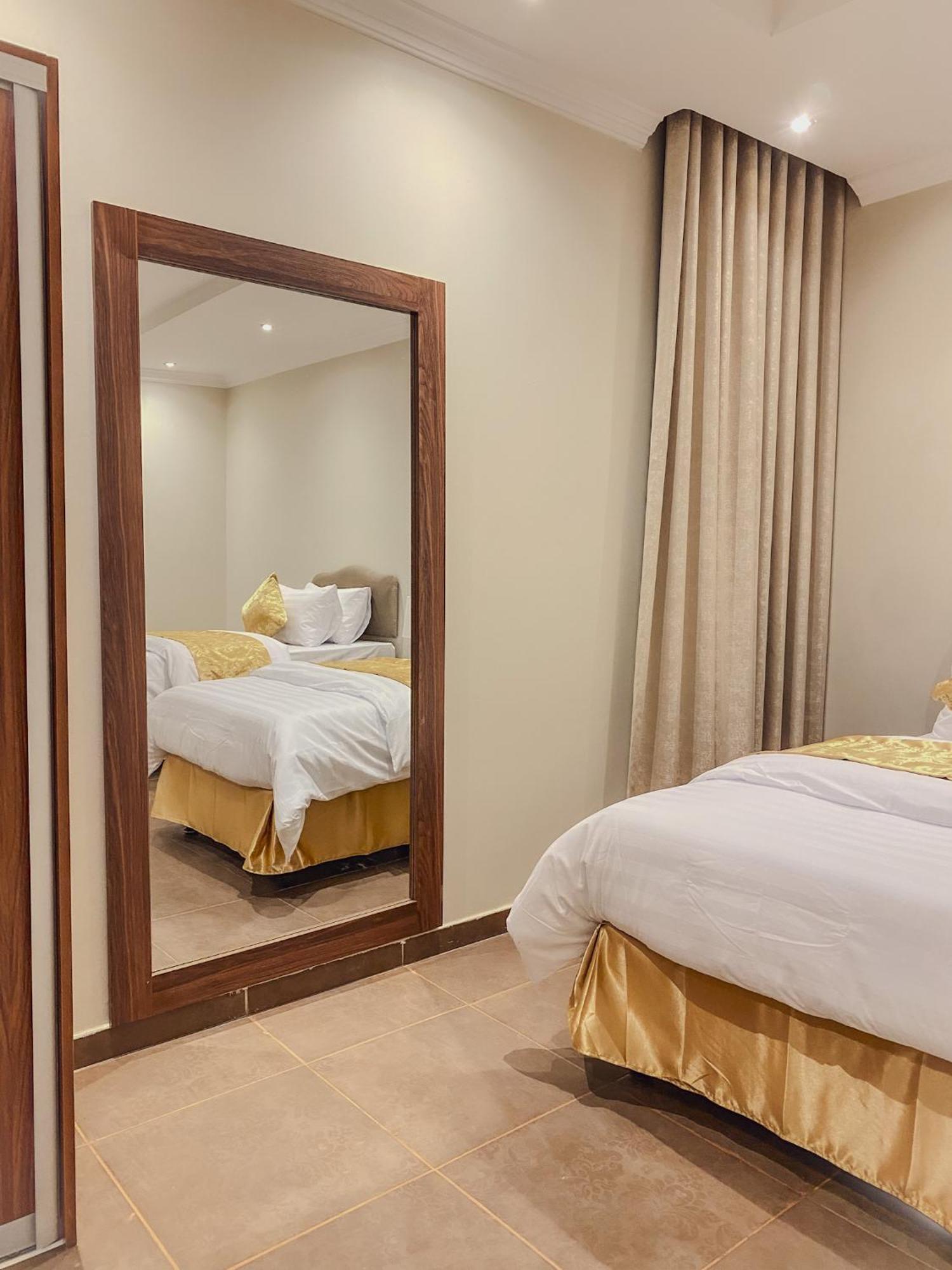 Comfort Inn Al Taawon - Family Only Riyadh Exterior photo