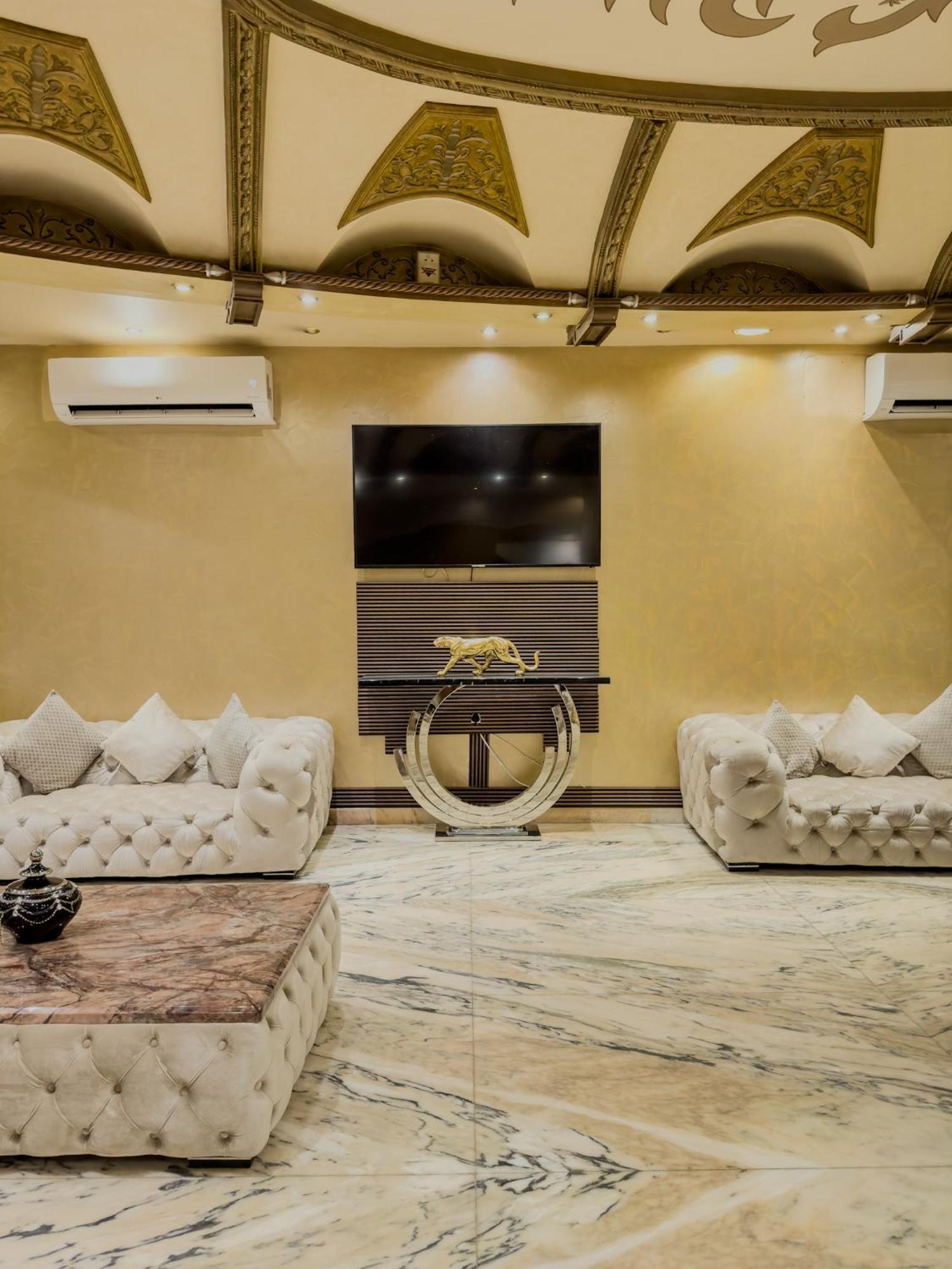 Comfort Inn Al Taawon - Family Only Riyadh Exterior photo