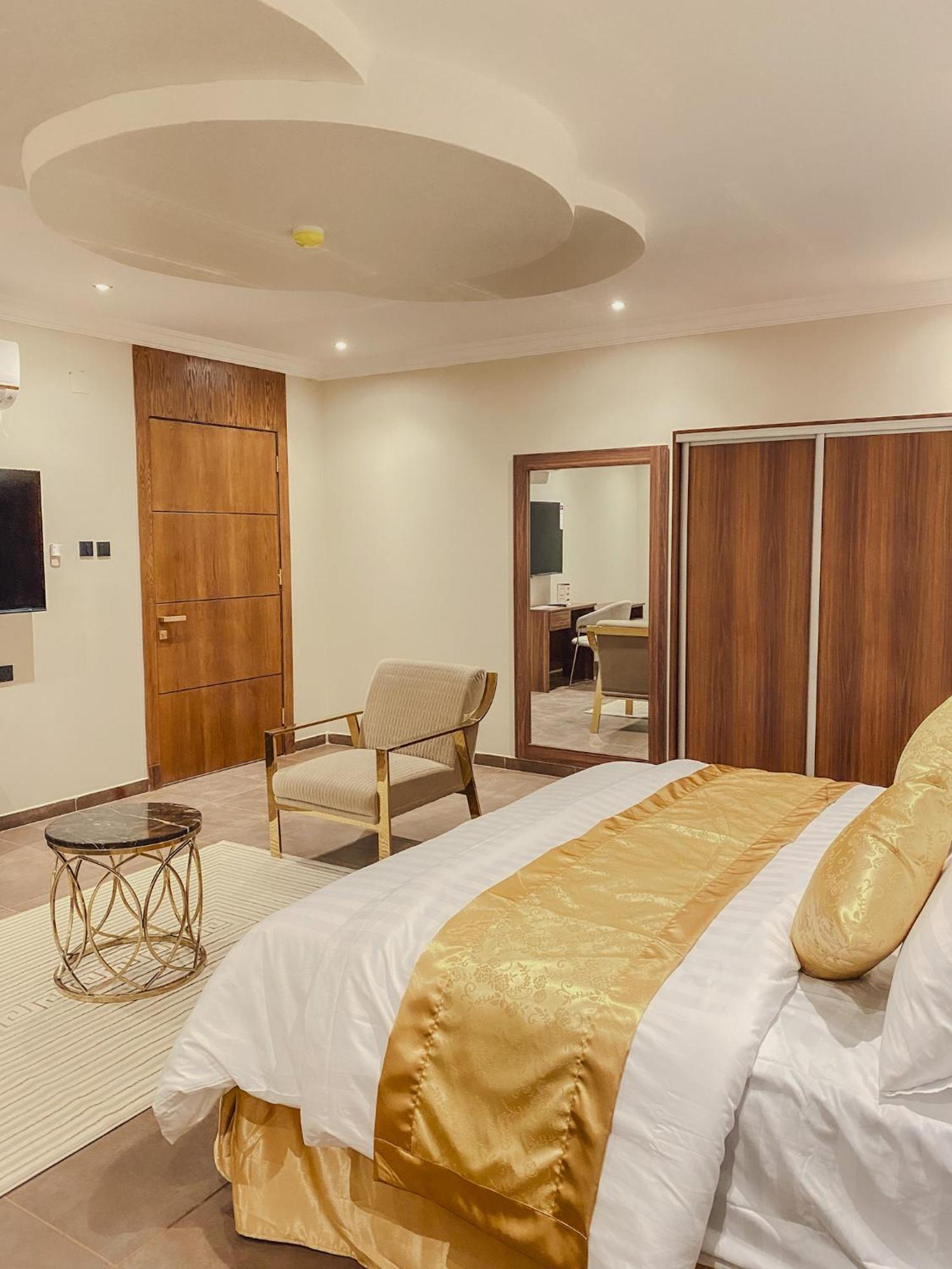 Comfort Inn Al Taawon - Family Only Riyadh Exterior photo