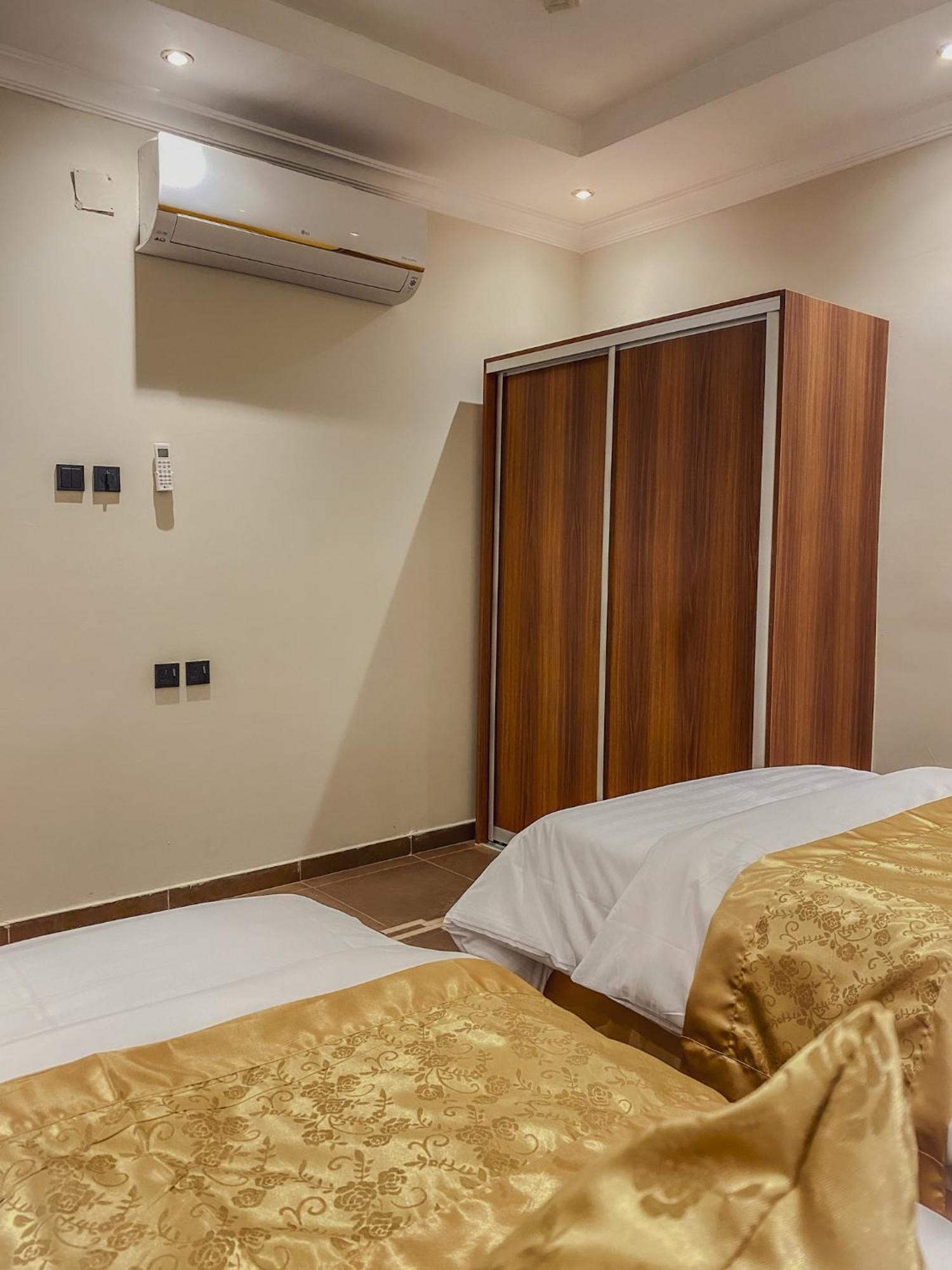 Comfort Inn Al Taawon - Family Only Riyadh Exterior photo